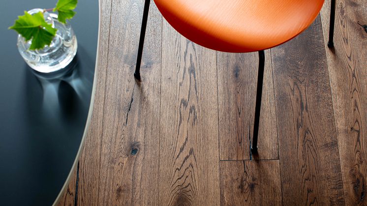 Oak Lodge Belfort är ett mattlackat 1-stavsgolv från Nordic Floor som är vackert, slitstarkt och lättskött