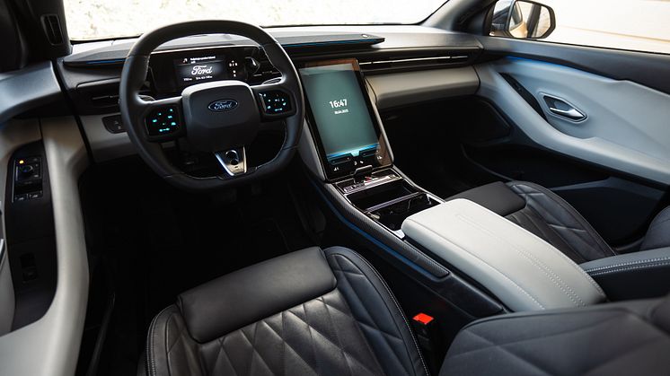 Ford_Capri_042025-36.jpg