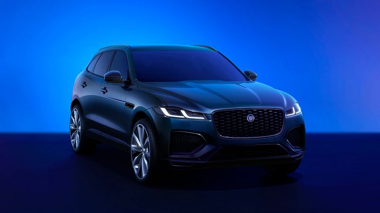 Jag_F-PACE_24MY_Exterior_03_400_Sport_GL_027_141222