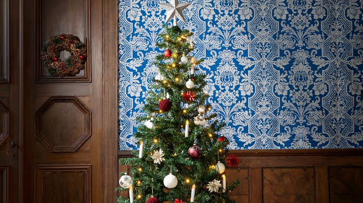 Rusta_2022_S4_christmastree_lindvallen_210 cm Green PVC_549 SEK_NOK_54,90 EUR