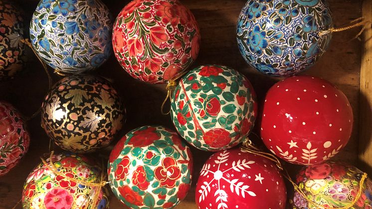 Flärdfullt julgranspynt – lyxigt till lågpris