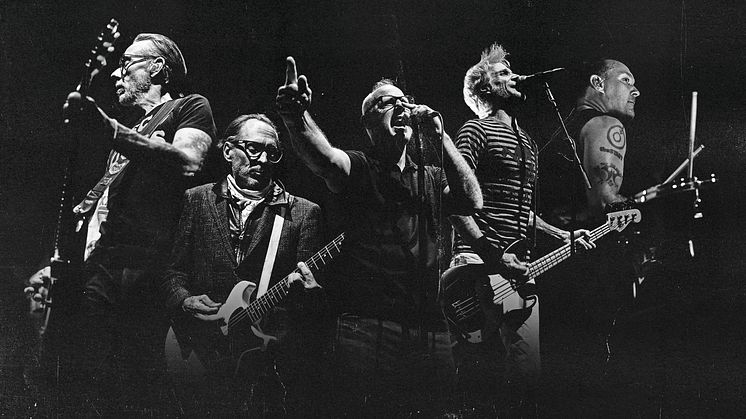 Punklegenderna Bad Religion klara för Furuvik