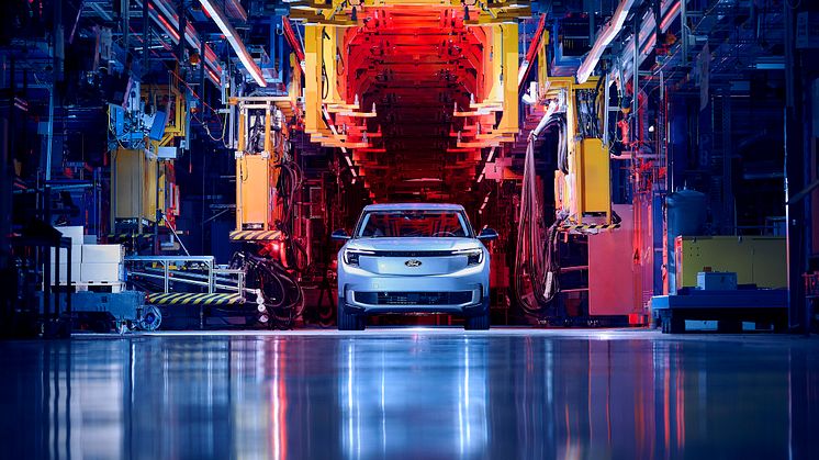 Produktion av nya helelektriska Explorer drar igång vid Ford Cologne Electric Vehicle Center 
