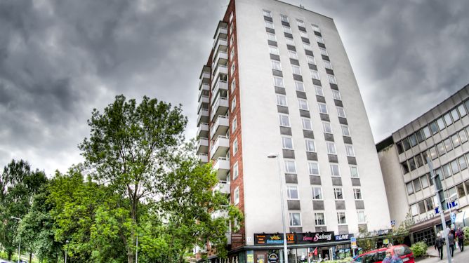 Titanias fyra vindsetagevåningar till salu på Ankdammsgatan 33 i Solna!