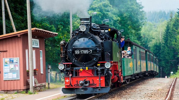 Fichtelbergbahn_in_Kretscham_Foto_TVE_B.März