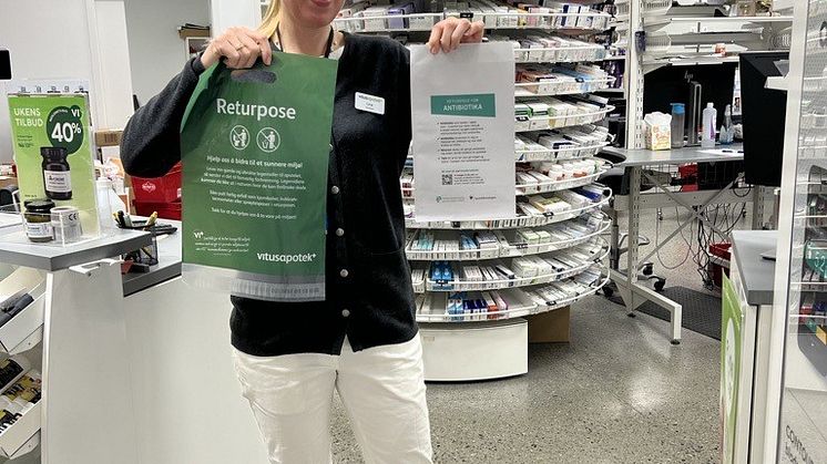 farmasøyt_Line_Vitusapotek_Fornebuporten_høyde.jpeg