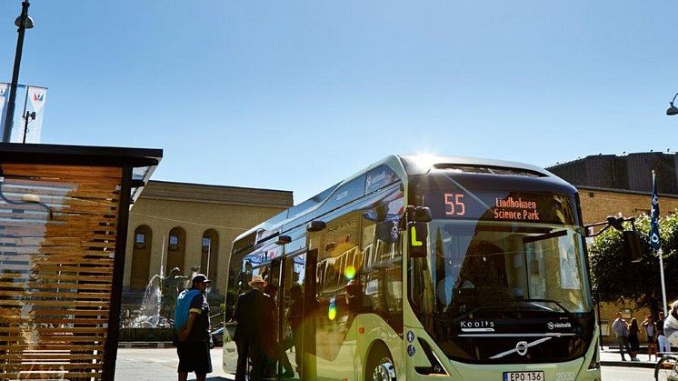 Electricity och buss 55 - en del av de fossilfria transporterna i Göteborg. Foto: Trafikkontoret, Göteborgs Stad