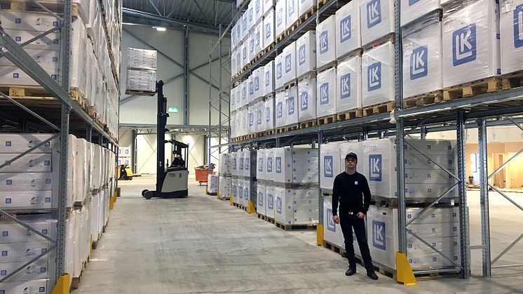 Mikael Laakso, lagerchef på LK:s nya logistikcenter i Ulricehamn.