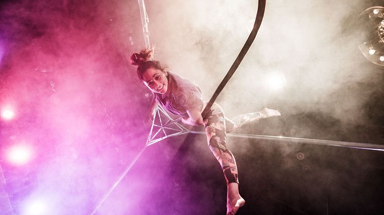 Pressbild för ”Bloom” med Cirkus Cirkör