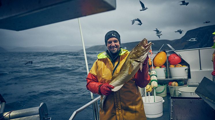 - I kriser, som under en pandemi, er det viktig at vi i forkant har etablert en betryggelse blant forbrukere om at norsk sjømat et trygt å spise, sier Alexander Jakubanecs. Foto: Thomas Qvale