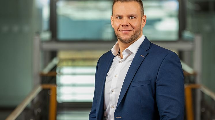 Tobias Neumann übernimmt die operative Vertriebsleitung der xSuite Group für den deutschsprachigen Raum. Foto: xSuite Group