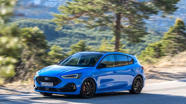 2024_FORD_FOCUS-ST_11.jpg