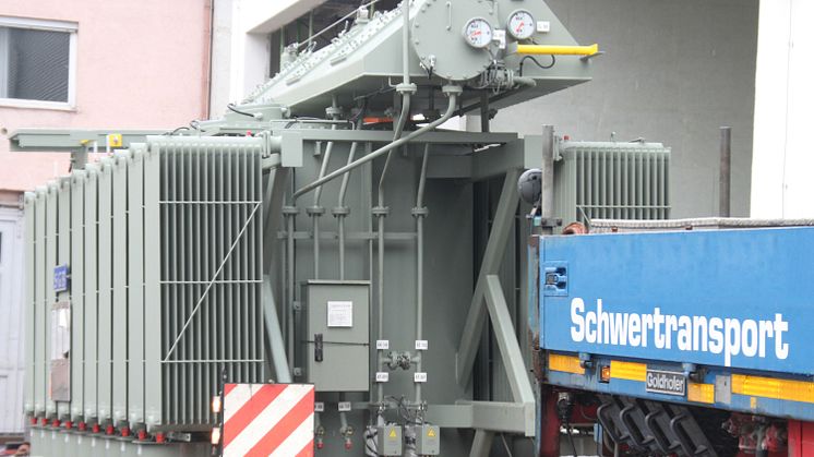 Neues Umspannwerk in Altdorf erhält Herzstück – zwei Trafos mit 128 Tonnen Gewicht angeliefert