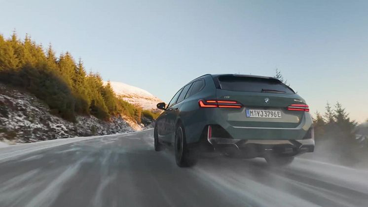 BMW i5 eDrive40 Touring i Norge