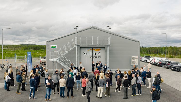 Invigning_droneporten.jpg