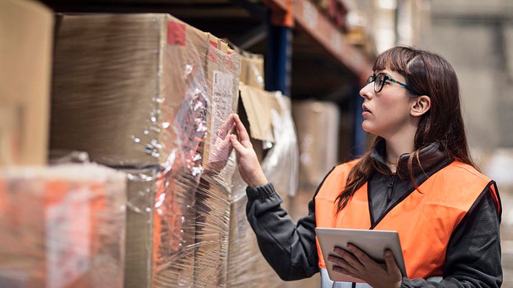 Lager og logistikk er en av bransjene som trenger flere ansatte fremover.