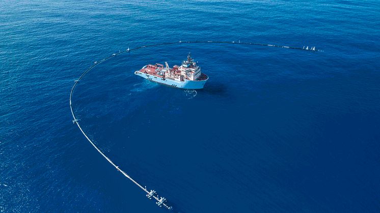 A long U-shaped pipe stretching 600 meters will capture ocean plastic waste that will end up being recycled into new products (Credit: The Ocean Cleanup)