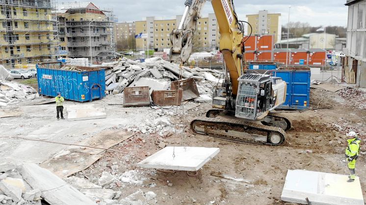 Demontering betongelement Drottninghög