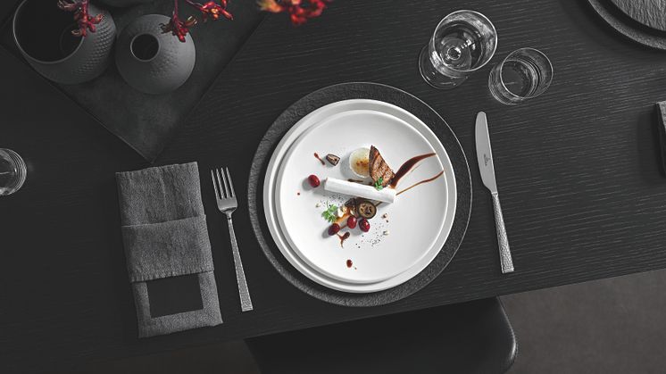 Les contraires s’affichent, même sur la table