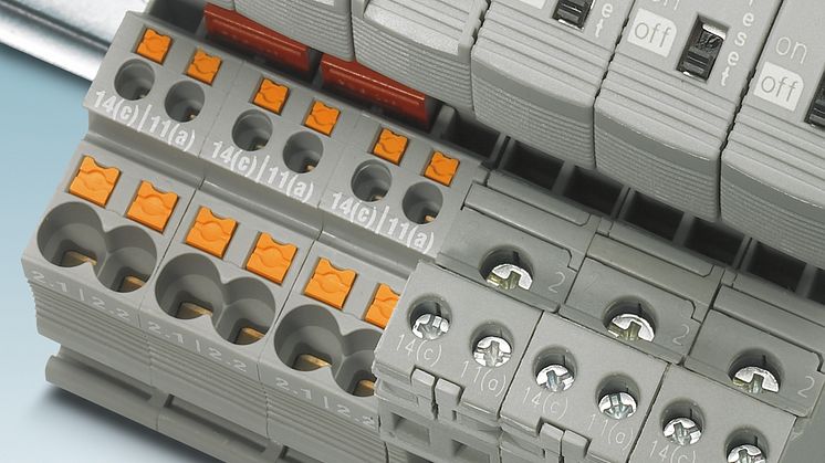 Selective power distribution with device circuit breakers 