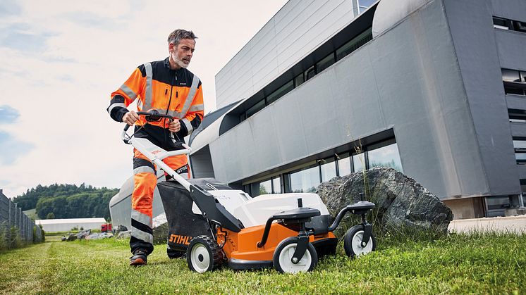 STIHL RMA 765 V – stille og kraftig gressklipper til store grøntområder