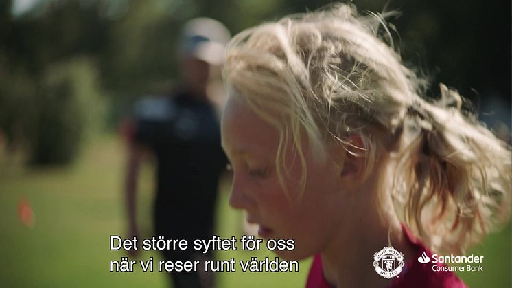 Santander Consumer Bank Sverige flög in Manchester United Soccer School till Sverige 2018