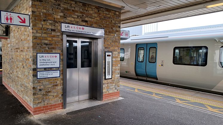 New lifts for Finsbury Park station