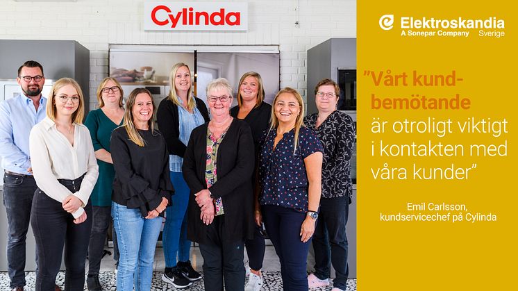 Från vänster, Emil Carlsson, Michelle Cangren Höglund, Helena Elmborn, Therese Gustafsson, Soﬁa  Henriksson, Eva Berglund, Joseﬁne Modén, Gulli Akdag och Linda Holstein