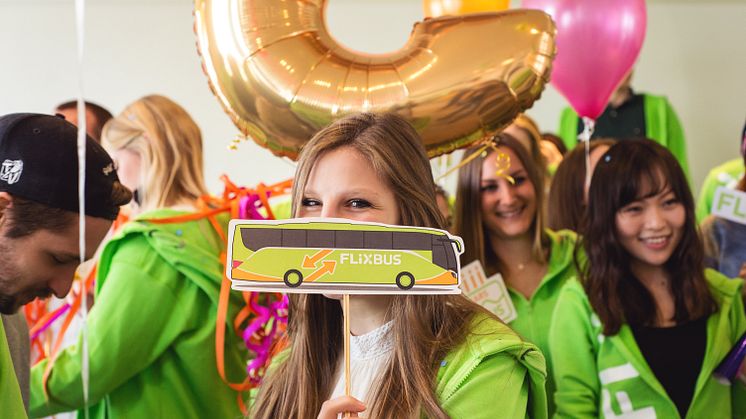 FlixBus firar fem år av blomstrande affärer