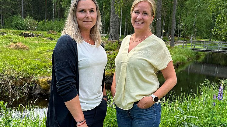 Fr. v. Anna Frosch, ansvarig för HR & EHS och Anna Stiwne, VD på Åkerströms Björbo