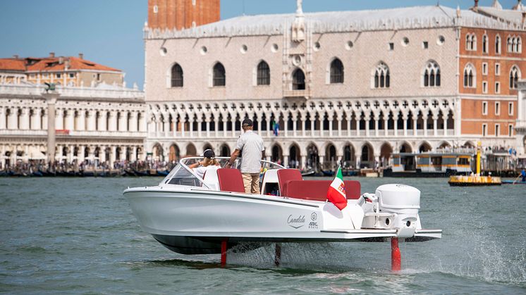 Candela C-7 in Venice