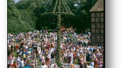 TRADITIONELL MIDSOMMAR PÅ FREDRIKSDAL
