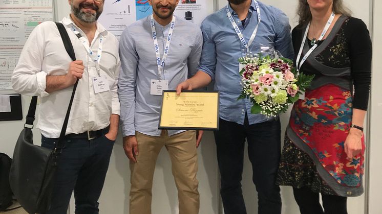 PEACE-prosjektet ledes av NIVAs Luca Nizzetto (t.v.) og Eva Leu (t.h) i Akvaplan-niva. Didier Baho (nr. 2 f. v.) jobbet som postdoc ved NIVA i tre år på prosjektet, og Simone Rizzuto (Lancaster University) er PhD-student tilknyttet PEACE (Foto: NIVA)