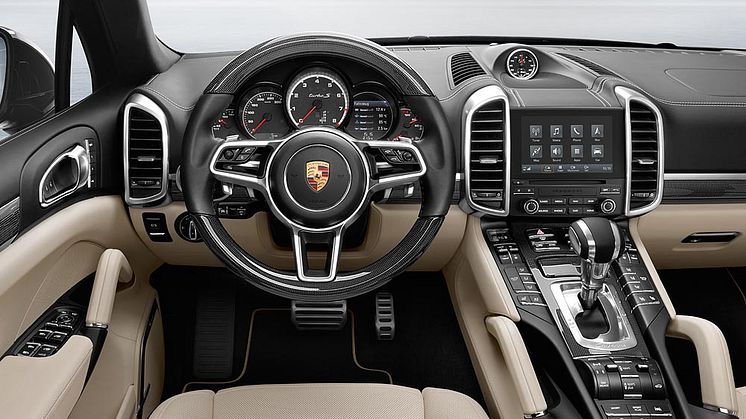 Porsche Cayenne PCM system