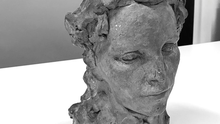 Leire/Modell for Kvinneportrett av Gustav Vigeland - i leire