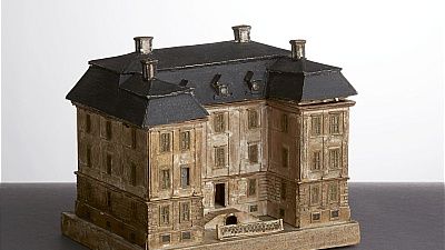 2137. Modell av Piperska palastset Utrop: 15 000-20 000 SEK