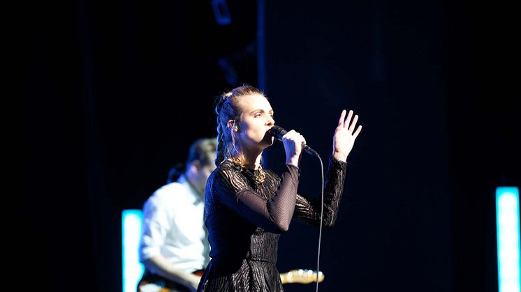 Kronprinsparrets Stjernedryspriser, MØ