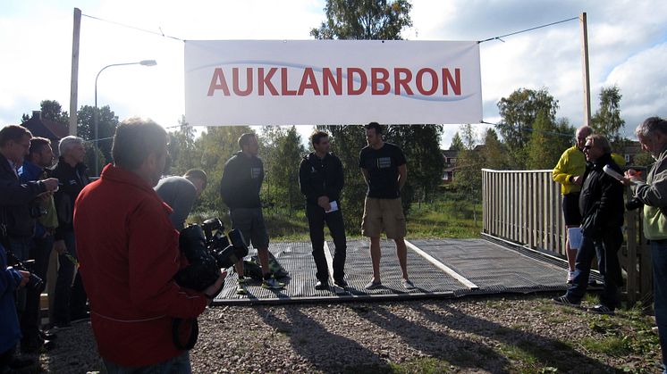 Bröderna Aukland invigde bro och marknadsför Vasaloppet i Norge
