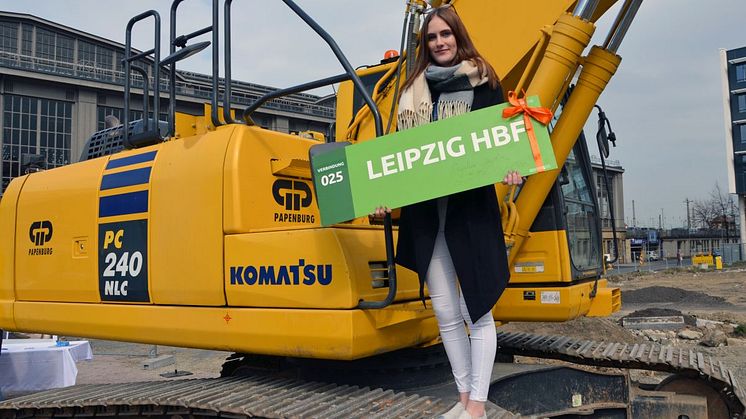 Grundsteinlegung für das neue Busterminal und Parkhaus am Haupbahnhof (Ostseite)