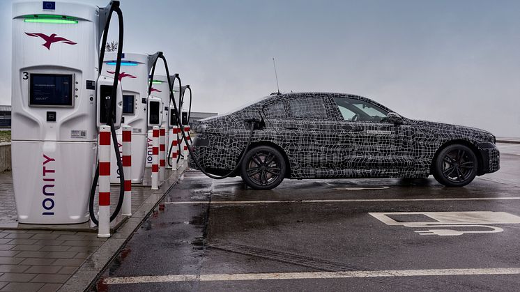 BMW i5 Sedan test