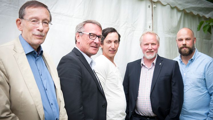 Från vänster:  Lars Calmfors, Raimo Pärssinen, Fredrik Nilsson, Hans Eriksson och Daniel Suhonen.