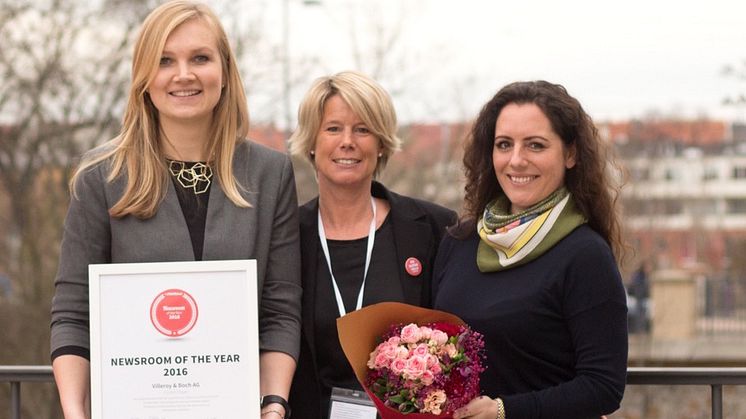 Janna Wessel (Villeroy&Boch AG), Sylvia Eberl (Geschäftsführerin Mynewsdesk Deutschland), Jessika Rauch (Villeroy&Boch AG)  zur Verleihung des "Newsroom of the Year Award 2016"