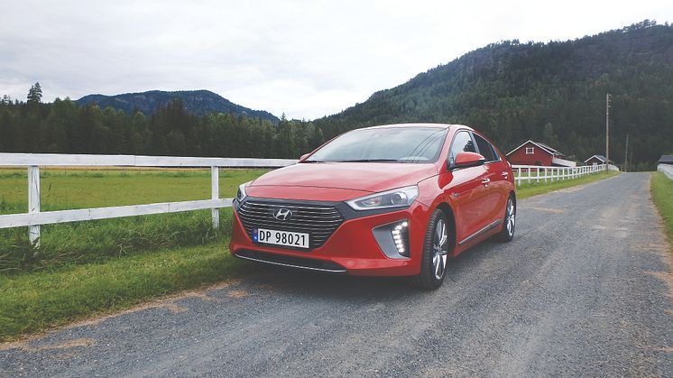 Hyundais nye IONIQ har utstyr som gjør kjøringen enklere og tryggere