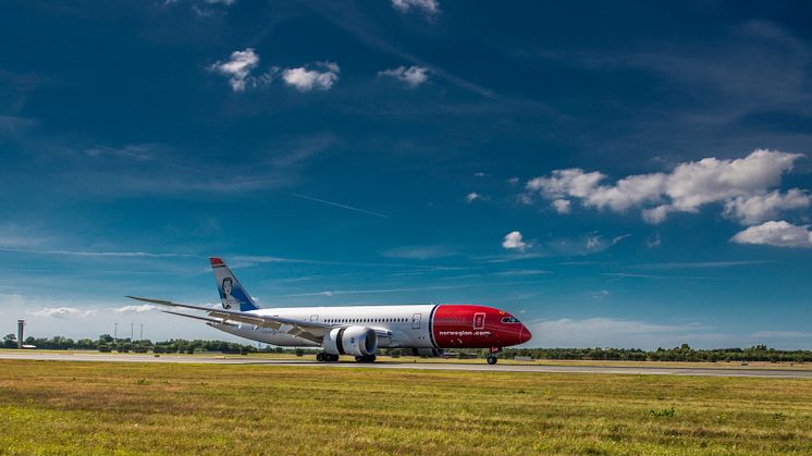 Norwegian tilaa neljä uutta ja aiempaa suurempaa Dreamlineria 