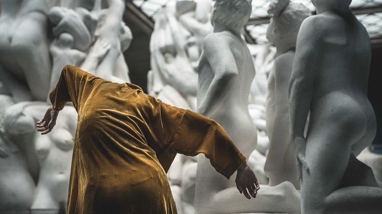Banebrytende samtidsdans møter Vigelands klassiske skulpturer i et unikt samarbeid mellom dansekompaniet Nagelhus Schia Productions og Vigelandmuseet. (Foto: Antero Hein)