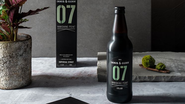 Innis & Gunn lanserar ekfatslagrad imperial stout i samarbete med The Glenlivet.