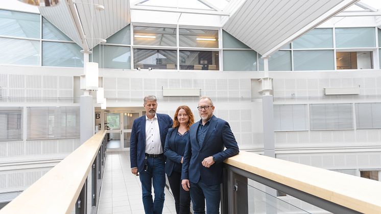 Fra venstre Kjetil Bakke (Norconsult), Agnieszka Dylewska (Norconsult) og Espen Felder (Canon)