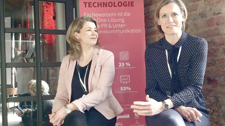 Anja Pottmeier (Referentin für Unternehmenskommunikation) und Kristina Biermann (Social Media Managerin) von der Sparkasse Neuss im Interview