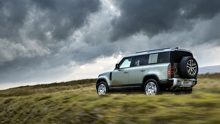 LR_DEF_PHEV_21MY_090920_15_ND