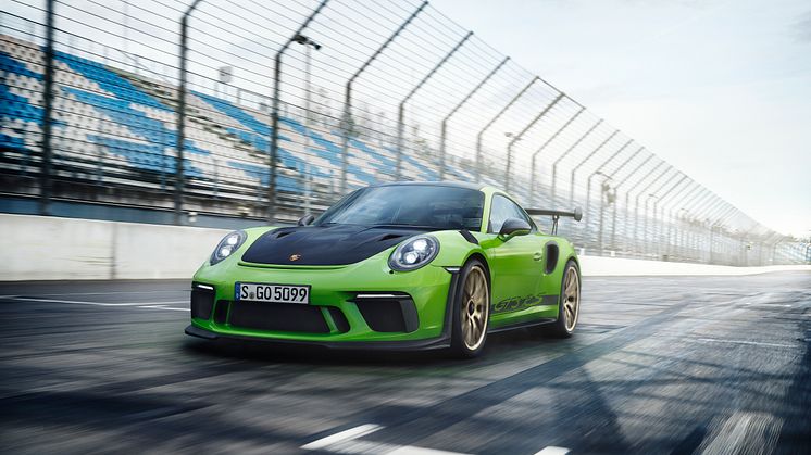 Porsche 911 GT3 RS with Weissach Package